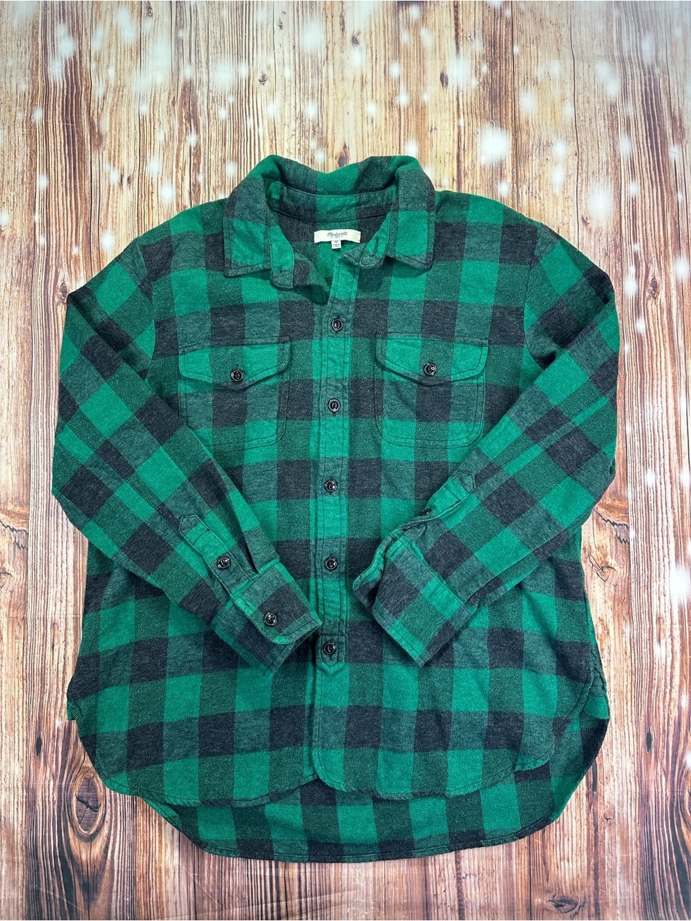 Madewell Green & Black  Plaid Button-Up Shirt
Women’s Size Medium